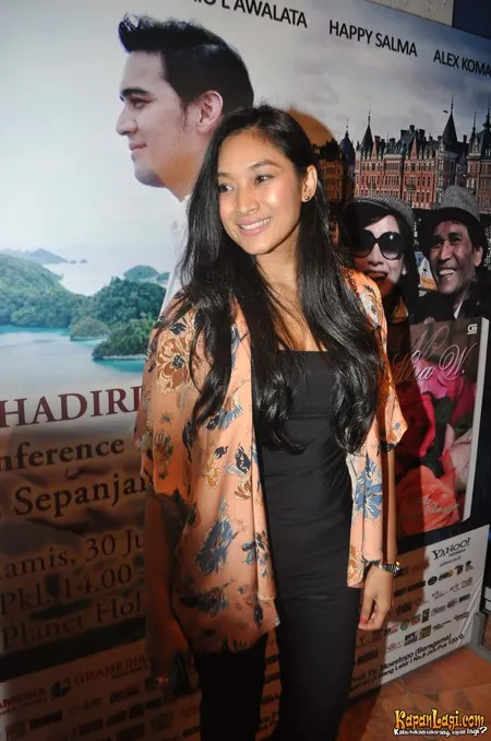 Foto Happy Salma