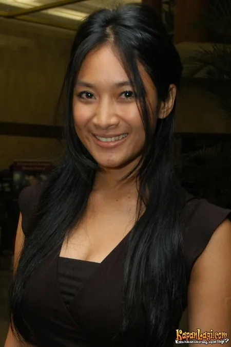 Foto Happy Salma