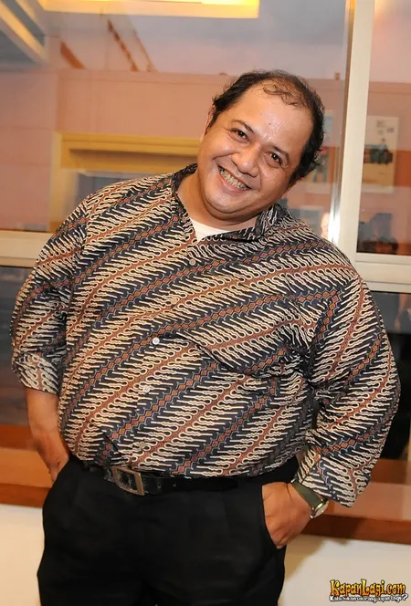 Foto Harry DeFretes