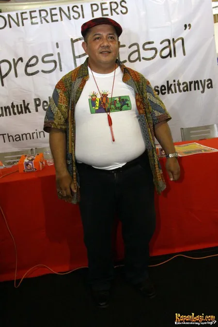 Foto Harry DeFretes