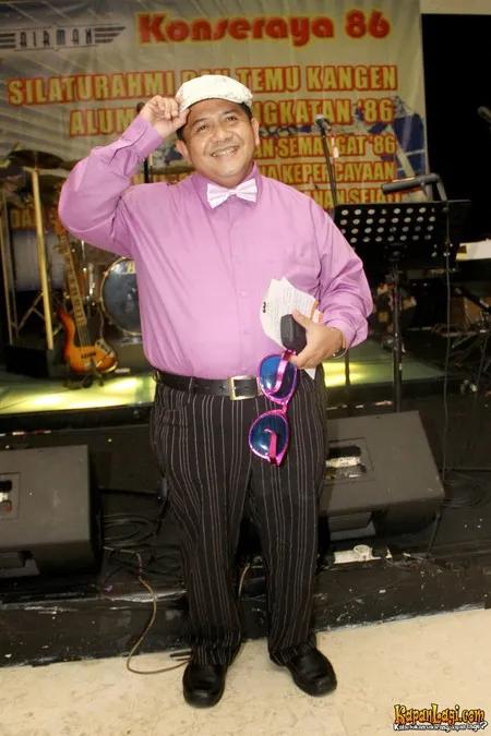 Foto Harry DeFretes
