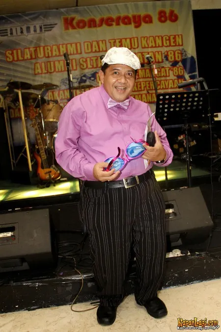 Foto Harry DeFretes