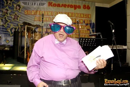 Foto Harry DeFretes
