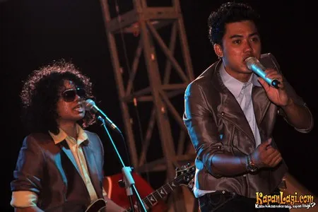 Foto Hati Band