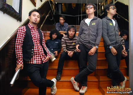 Foto Hello Band
