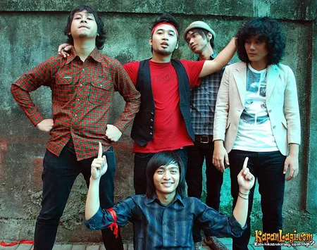 Foto Hello Band