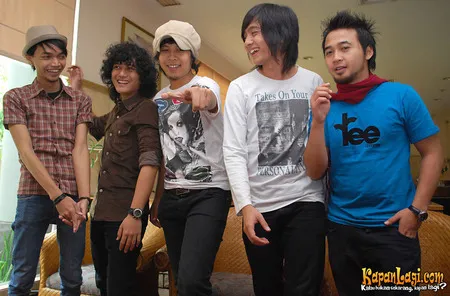 Foto Hello Band