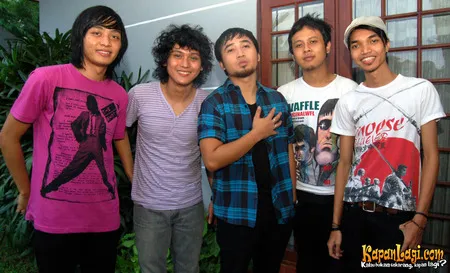 Foto Hello Band
