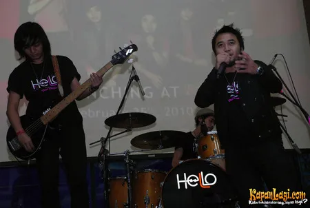 Foto Hello Band