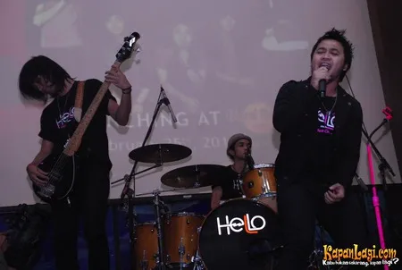Foto Hello Band