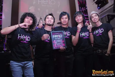 Foto Hello Band