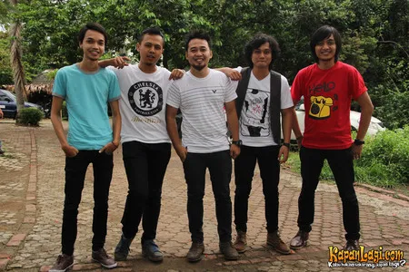 Foto Hello Band