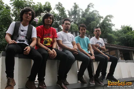 Foto Hello Band