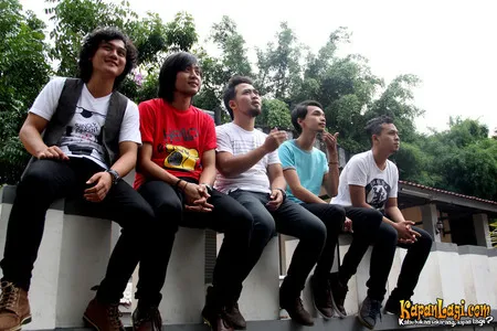 Foto Hello Band