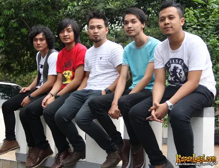 Foto Hello Band