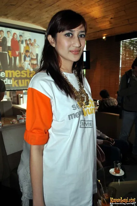 Foto Helmalia Putri
