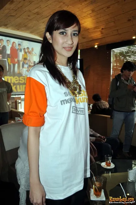Foto Helmalia Putri