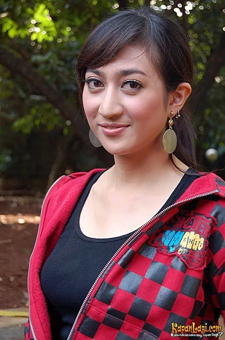 Foto Helmalia Putri