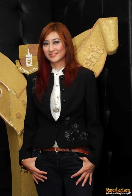Foto Helmalia Putri