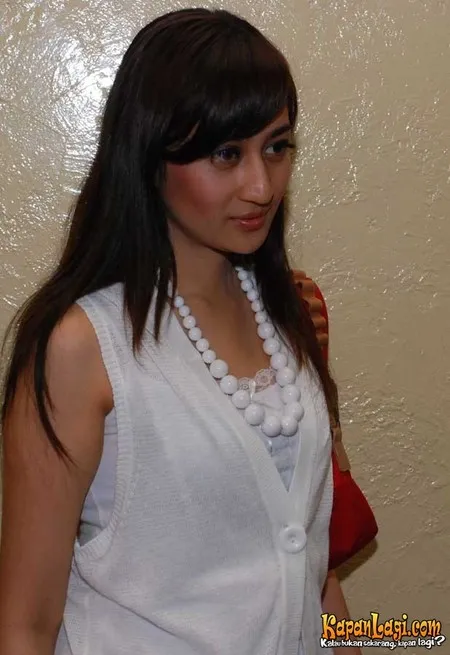Foto Helmalia Putri