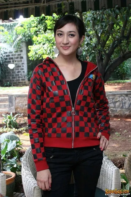 Foto Helmalia Putri