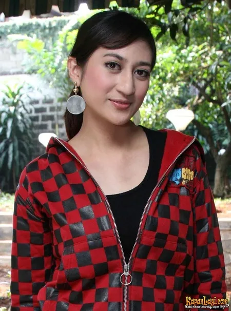 Foto Helmalia Putri