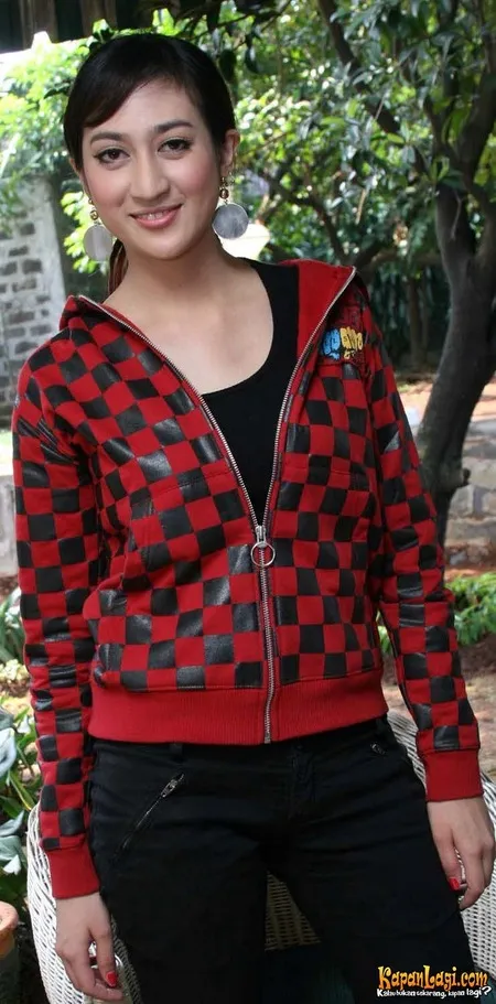 Foto Helmalia Putri