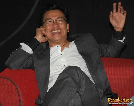 Foto Helmy Yahya