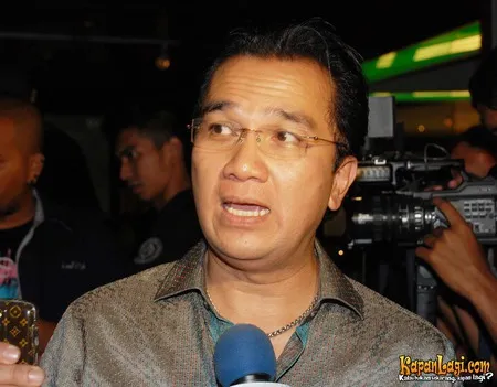 Foto Helmy Yahya