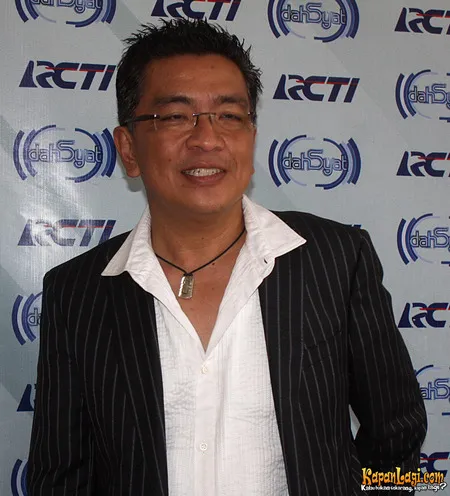 Foto Helmy Yahya