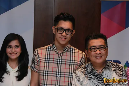 Foto Helmy Yahya