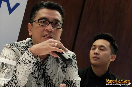 Foto Helmy Yahya