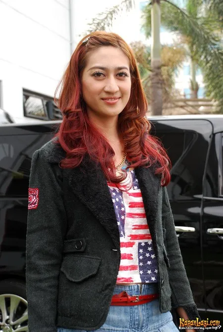 Foto Hemalia Putri