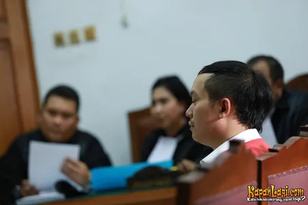 Foto Hengki Kawilarang