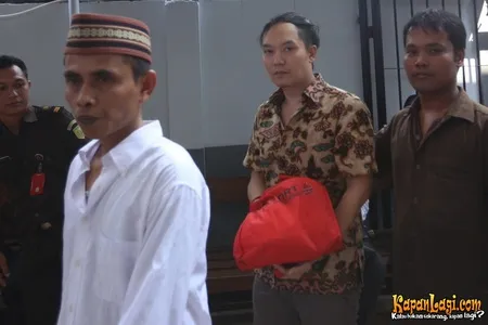 Foto Hengki Kawilarang