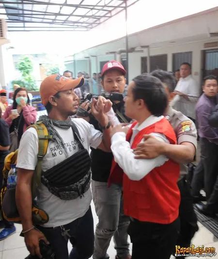 Foto Hengki Kawilarang