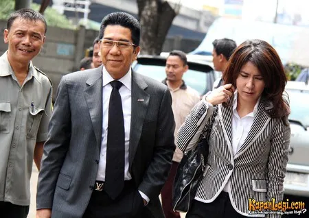 Foto Henry Yosodiningrat