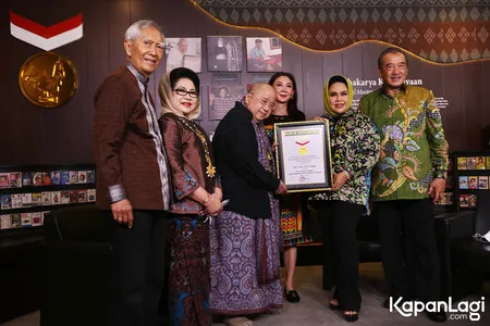 Foto Hetty Koes Endang