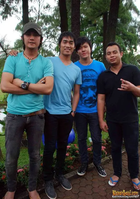Foto Hijau Daun