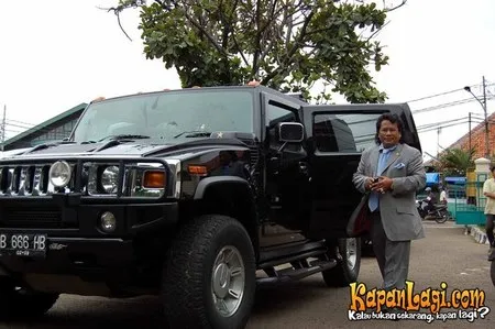 Foto Hotman Paris Hutapea