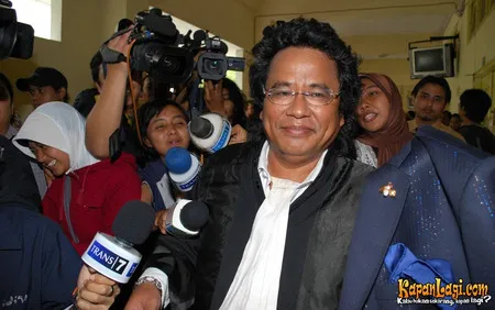 Foto Hotman Paris Hutapea