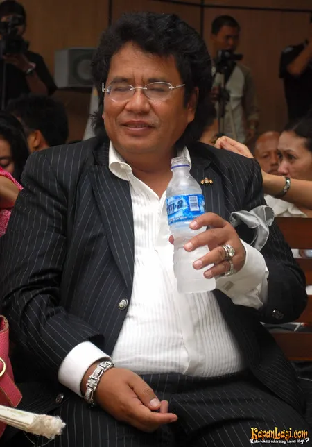 Foto Hotman Paris Hutapea