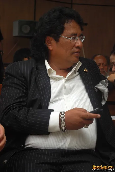 Foto Hotman Paris Hutapea