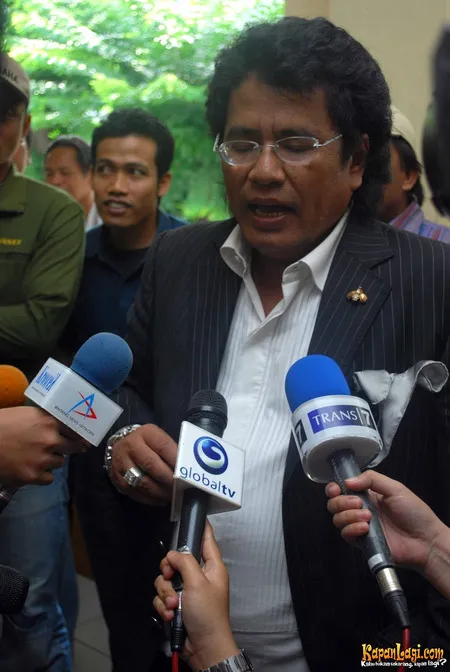 Foto Hotman Paris Hutapea