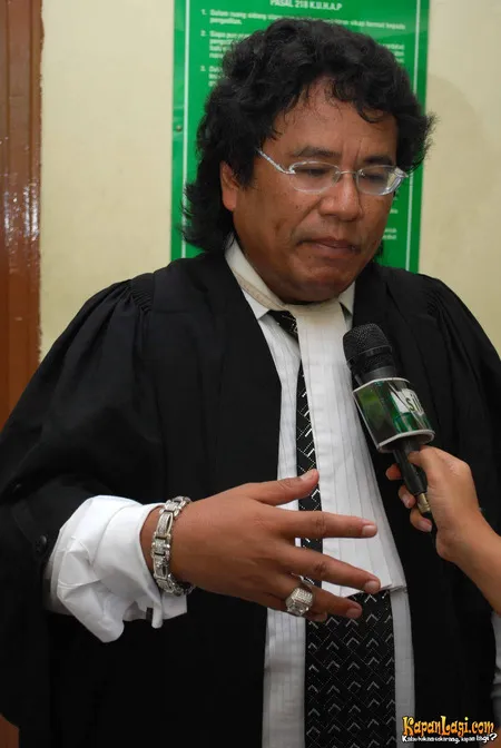 Foto Hotman Paris Hutapea