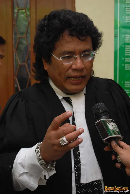 Foto Hotman Paris Hutapea