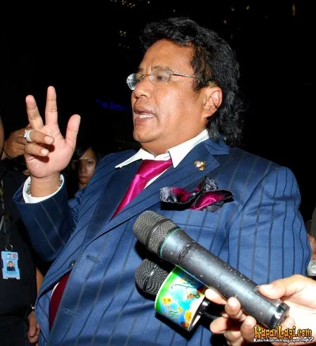 Foto Hotman Paris Hutapea