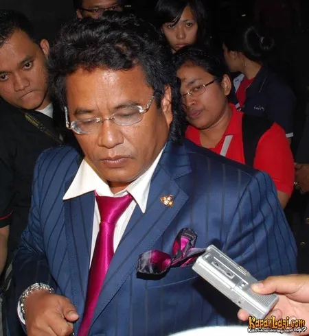 Foto Hotman Paris Hutapea