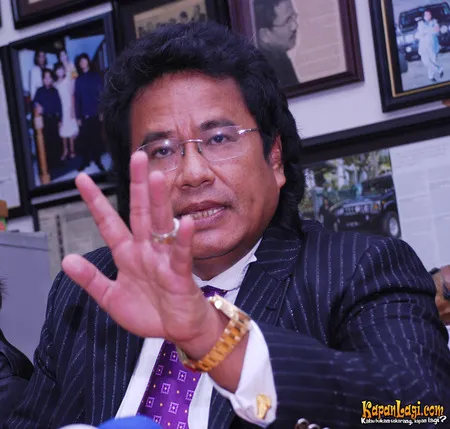 Foto Hotman Paris Hutapea