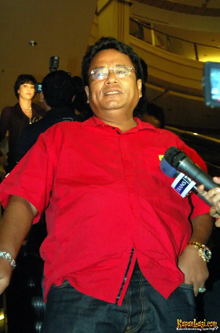 Foto Hotman Paris Hutapea